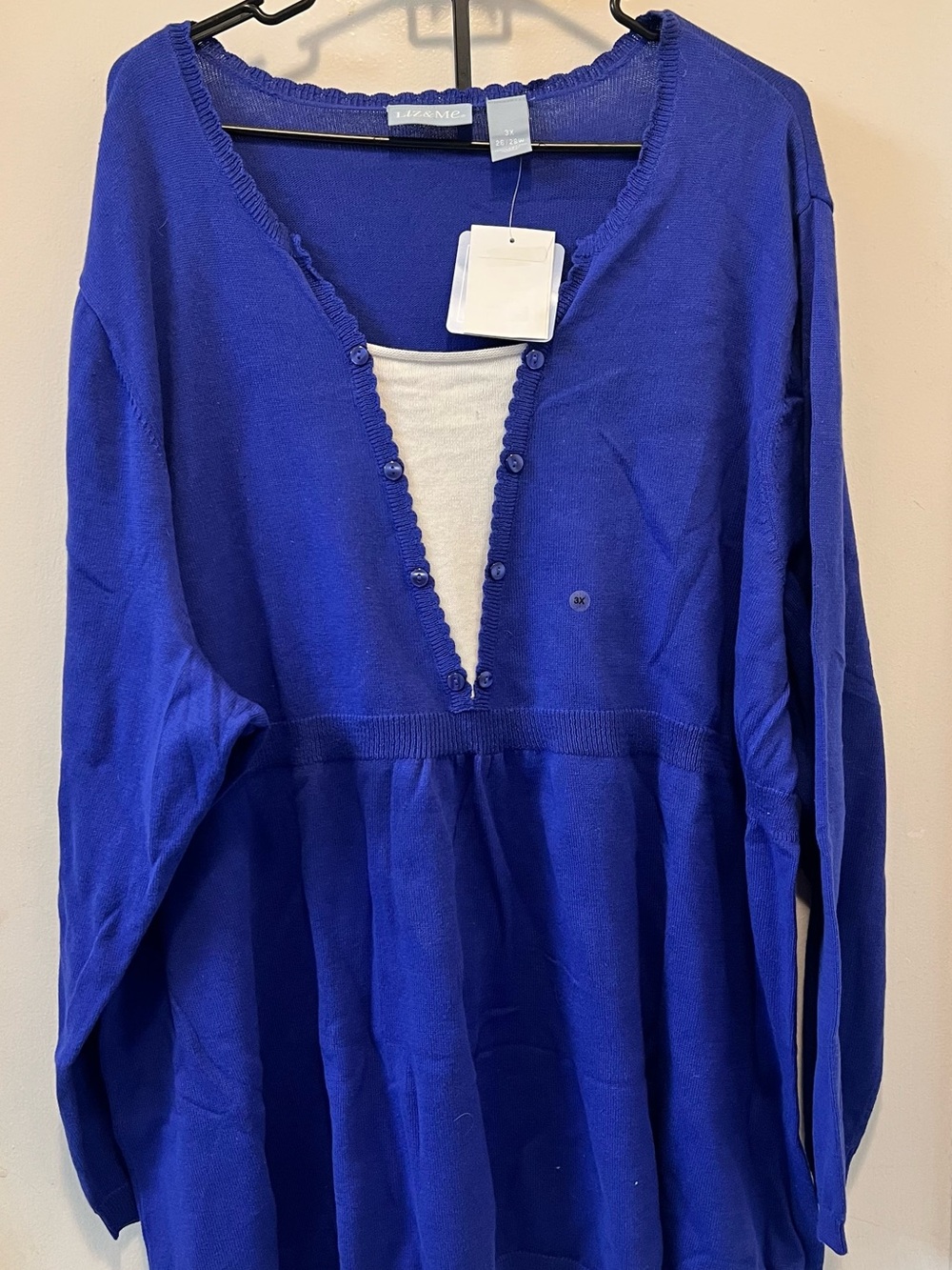 Liz Claiborne Royal Blue V-Neck Button Front Women's Top
